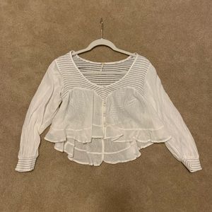 FREE PEOPLE FLOWY CROPPED BLOUSE